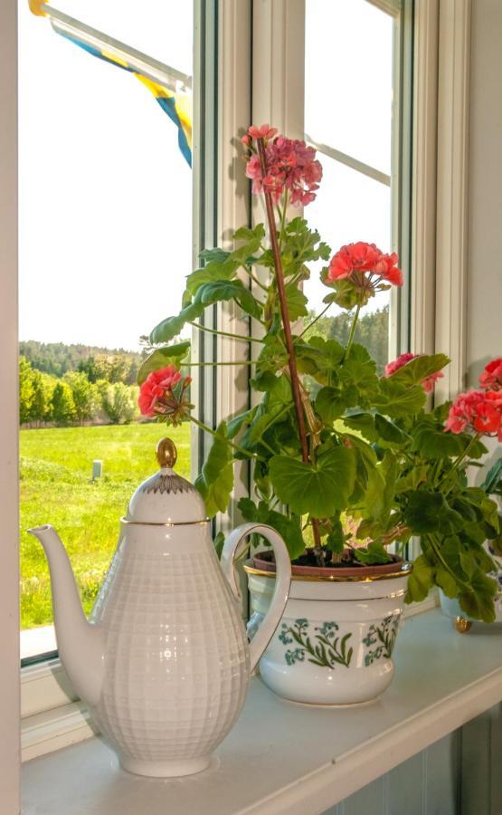 Tavlebords Honungsgard Tegneby Exterior foto